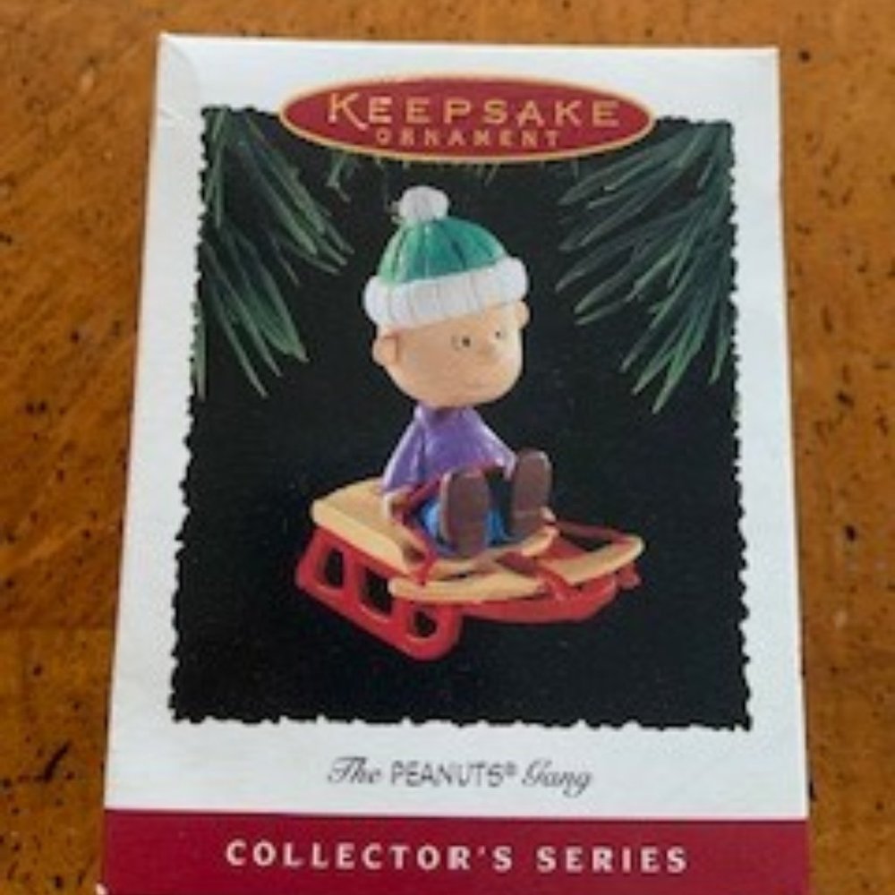 Hallmark Ornament The Peanuts Gang